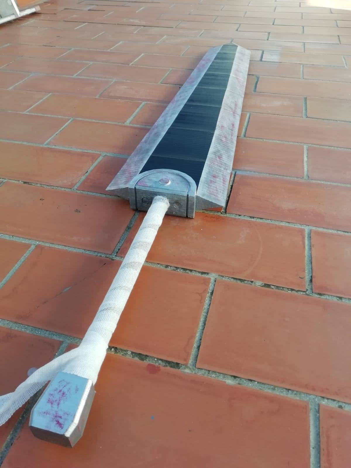 Guts cosplay prop - dragon slayer