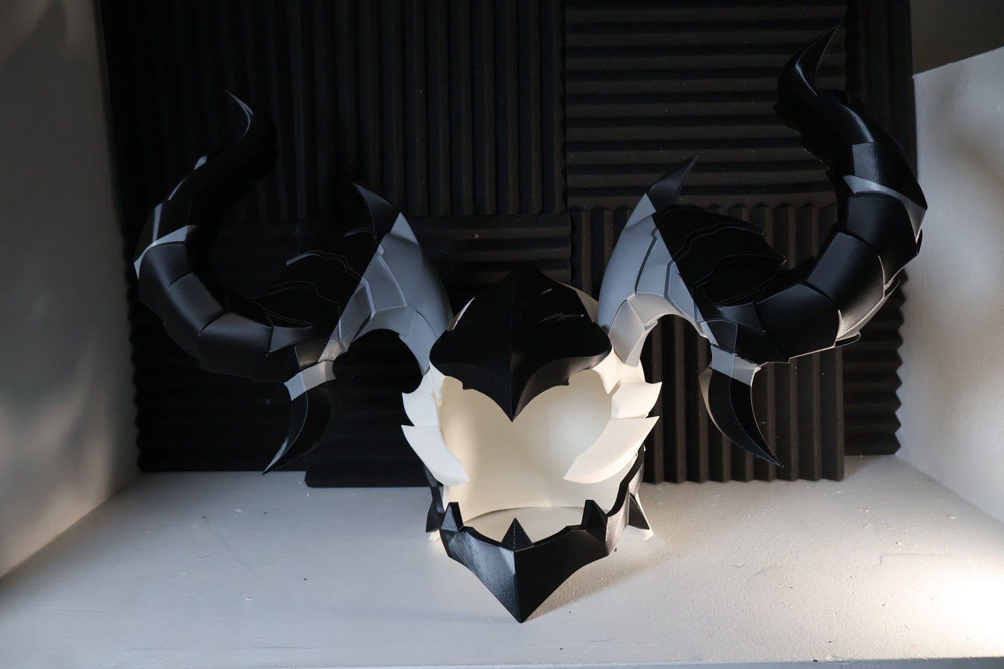 Iron Shadow Solo Leveling cosplay helmet